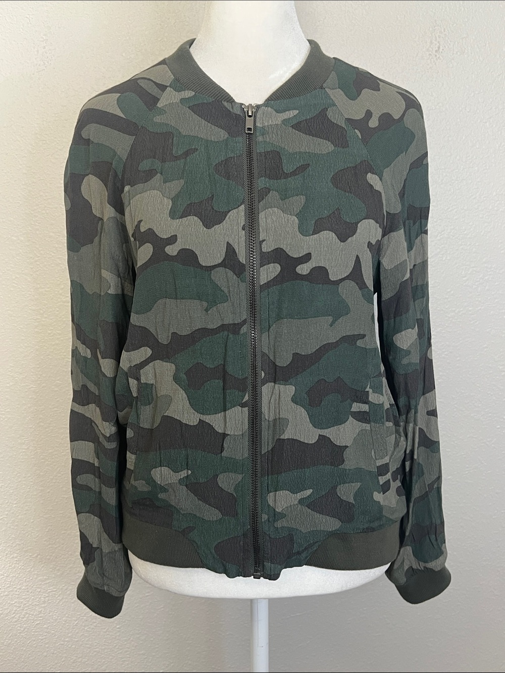 BB Dakota Camo Bomber Jacket Green Size Small